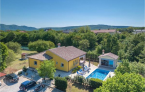 3 Bedroom Nice Home In Strmac